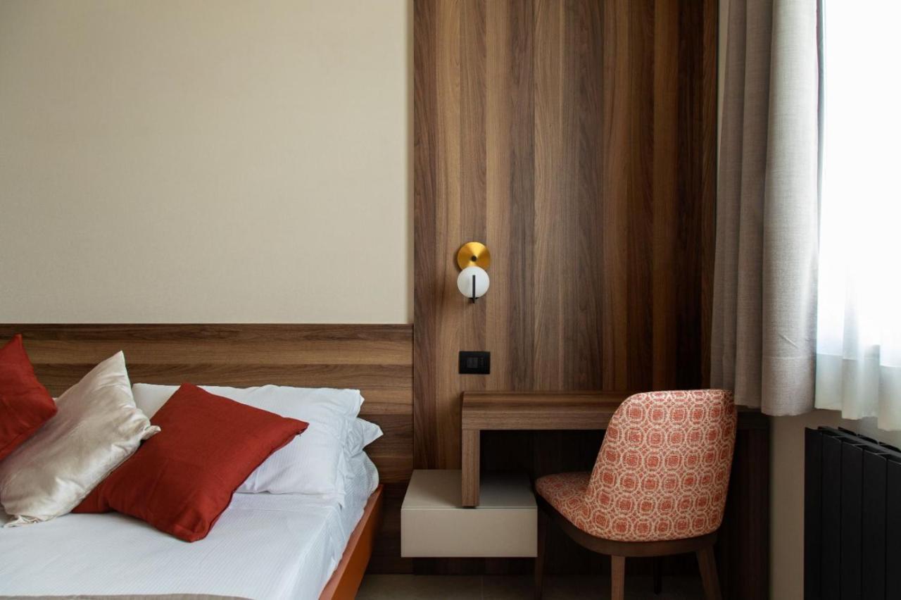 Destasu' Bed And Wellness Hotel Castel del Monte  Exterior photo